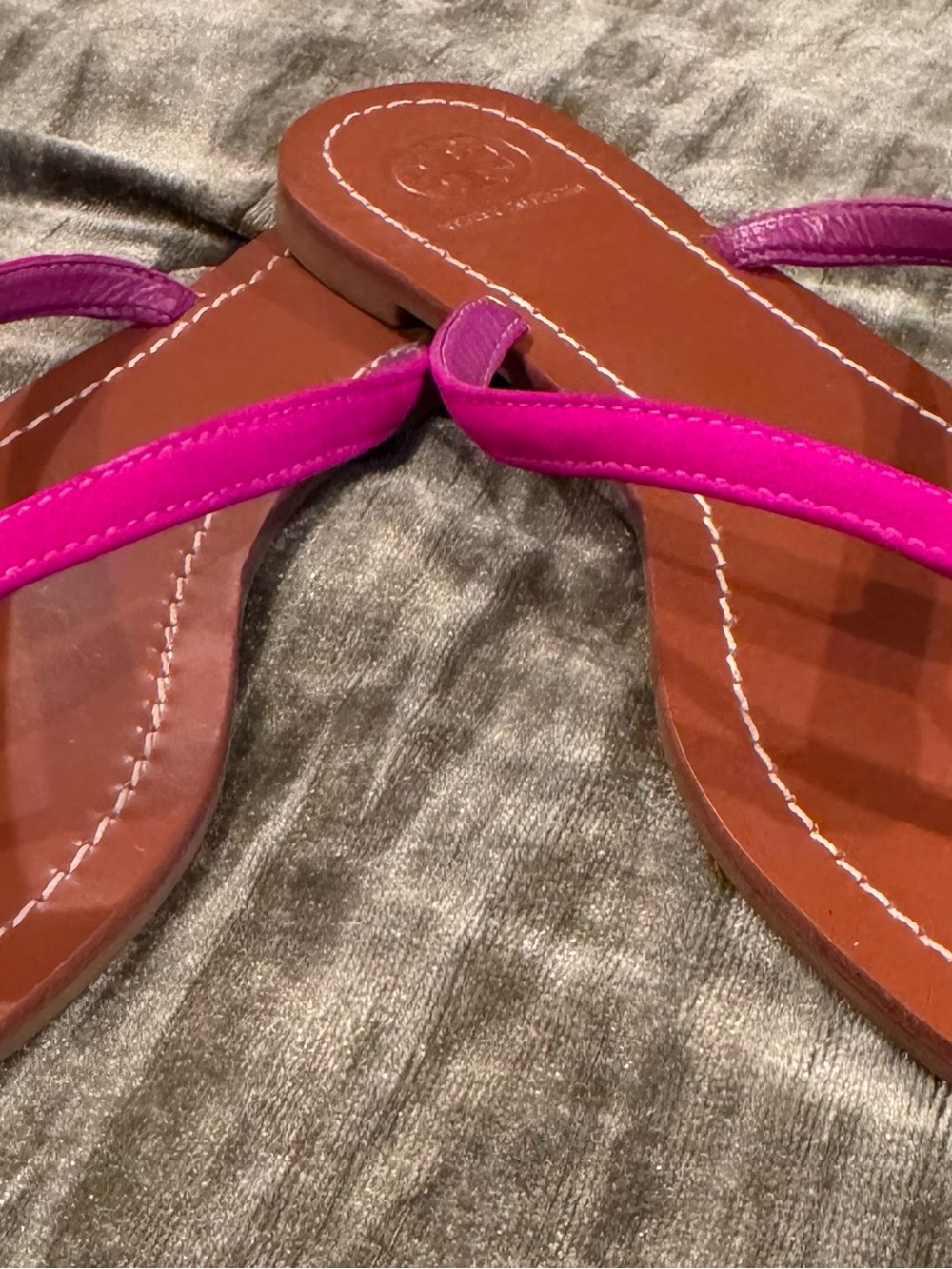 Fuchsia TORY BURCH